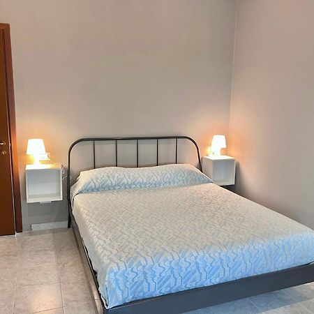 Apt Donati Home, Modernita E Comfort Con Parcheggio Gratuito Privato E Spazio Esterno Privato Cassano D'adda Luaran gambar