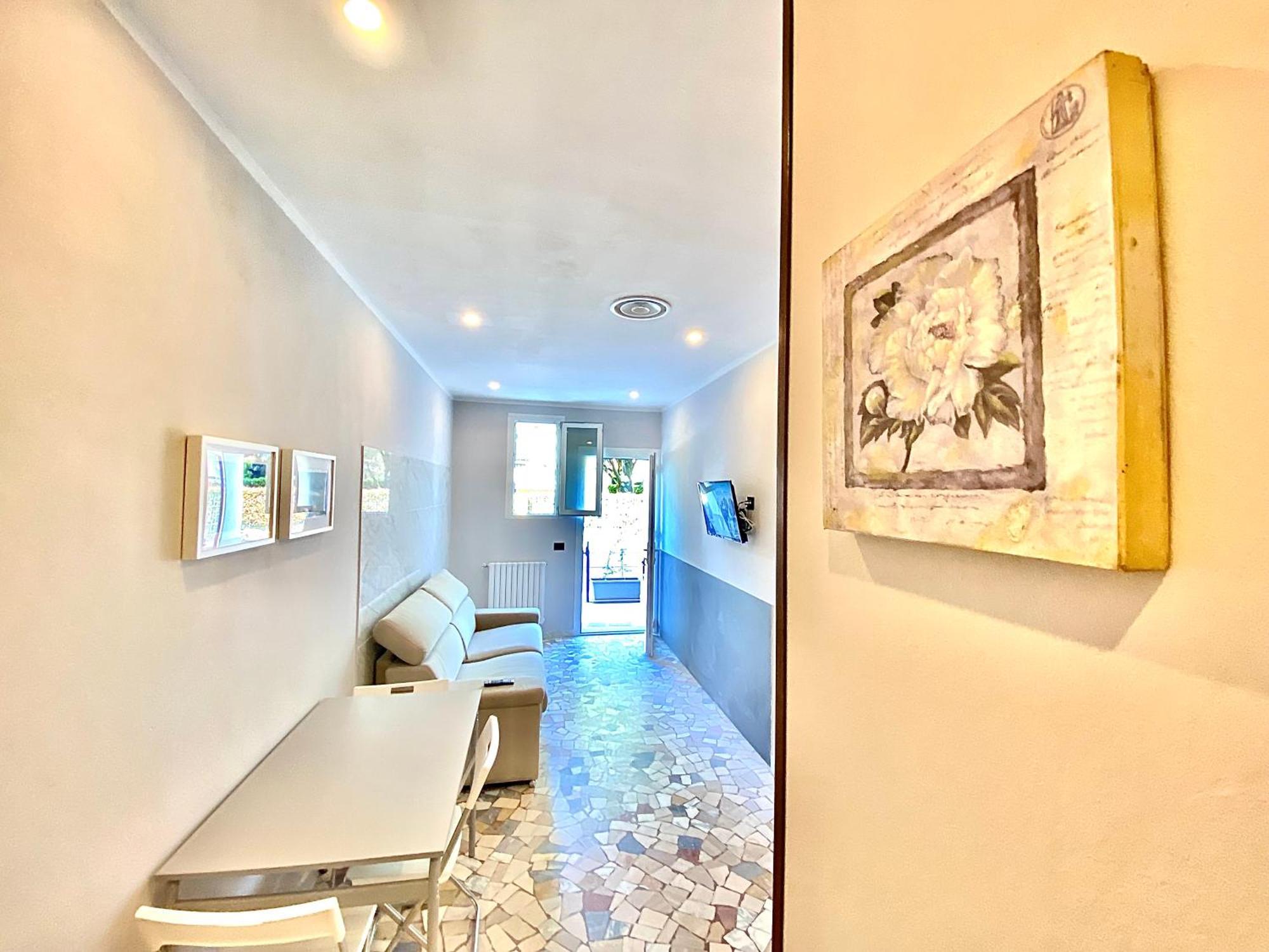 Apt Donati Home, Modernita E Comfort Con Parcheggio Gratuito Privato E Spazio Esterno Privato Cassano D'adda Luaran gambar