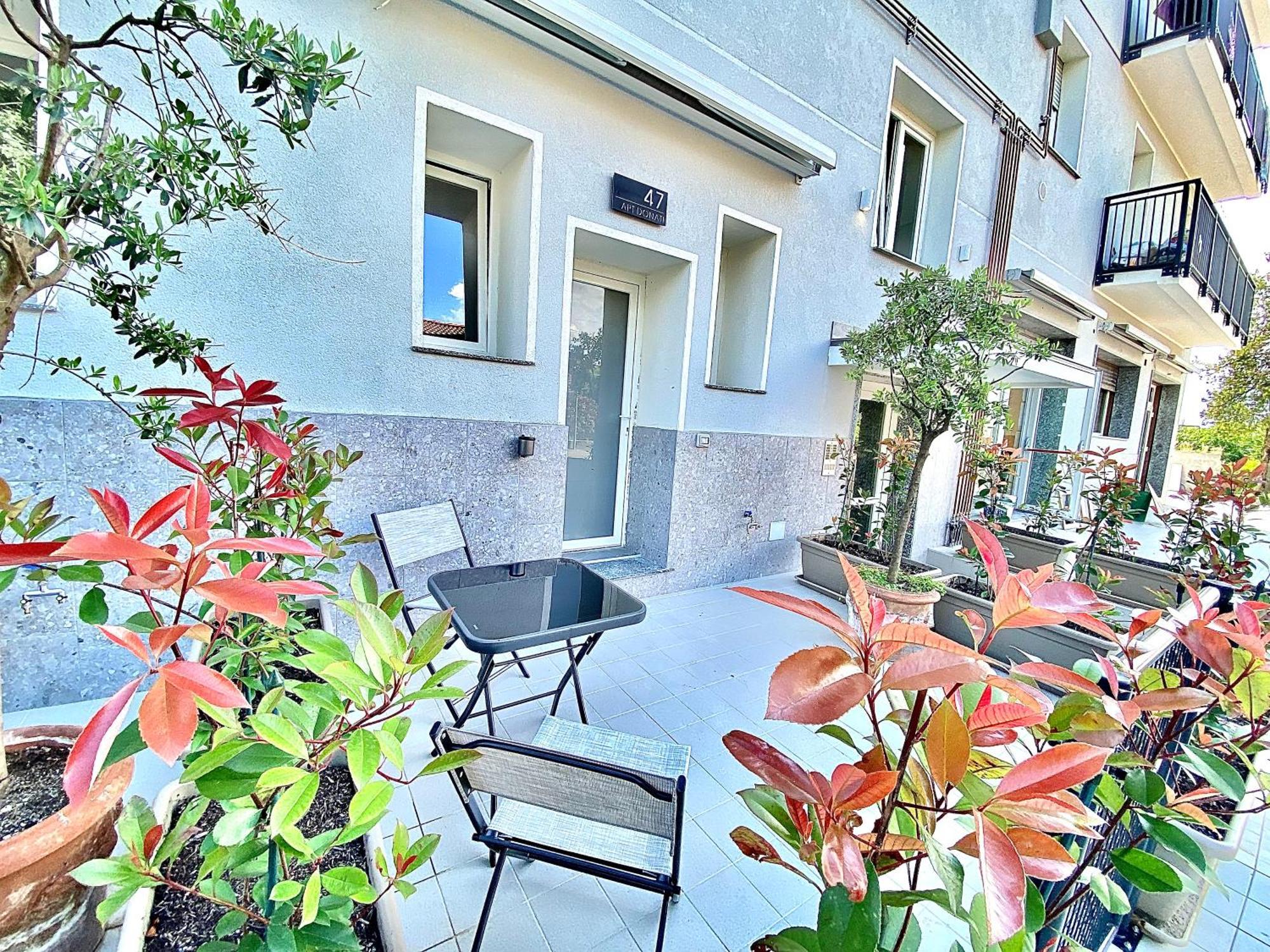 Apt Donati Home, Modernita E Comfort Con Parcheggio Gratuito Privato E Spazio Esterno Privato Cassano D'adda Luaran gambar